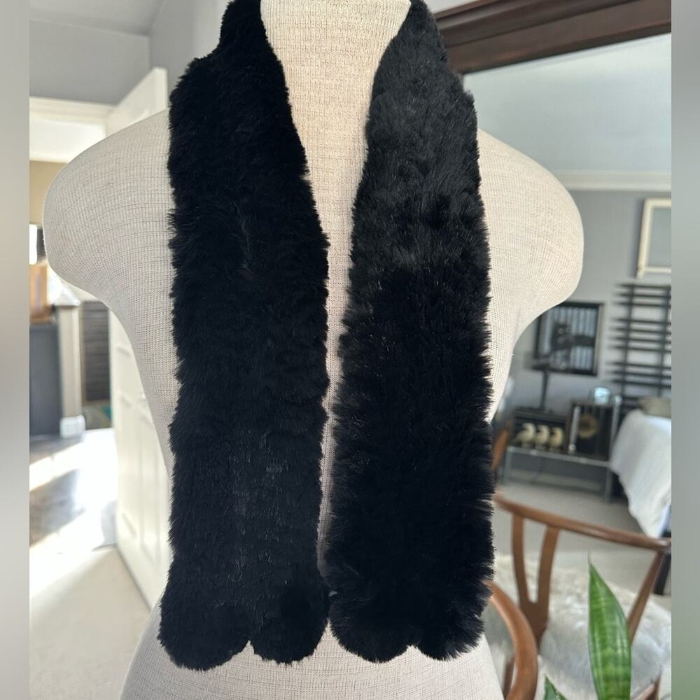 Black rabbit fur scarf - Picture 2 of 9
